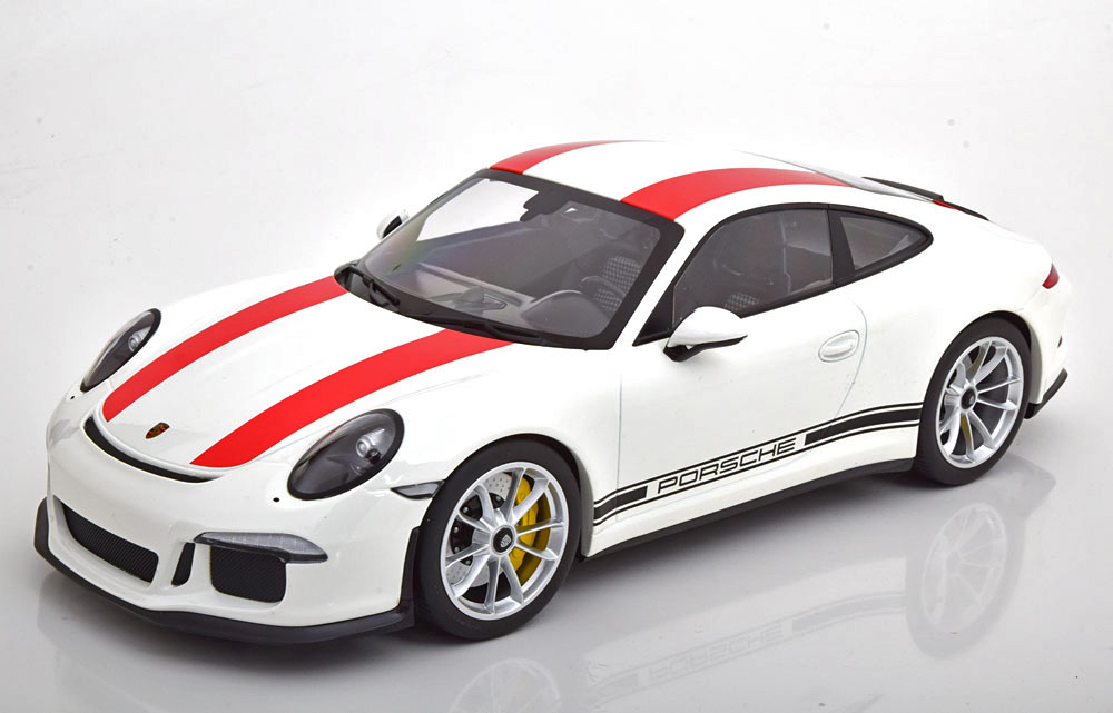 112 Minichamps Porsche 991 R coupé (2016)