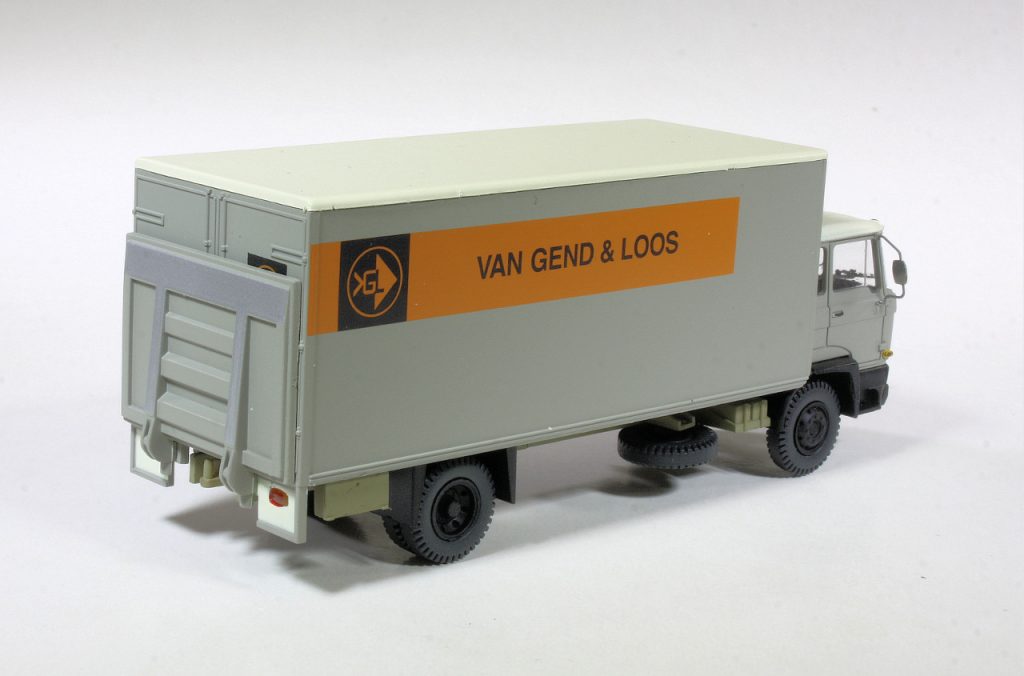 187 Artitec DAF F1600 VGL voor Railhobby achter
