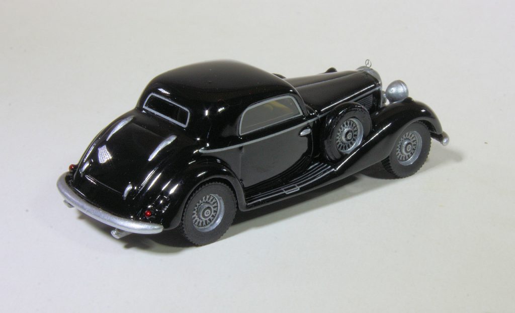187 BOS Mercedes-Benz 540 K Sportcoupé achter
