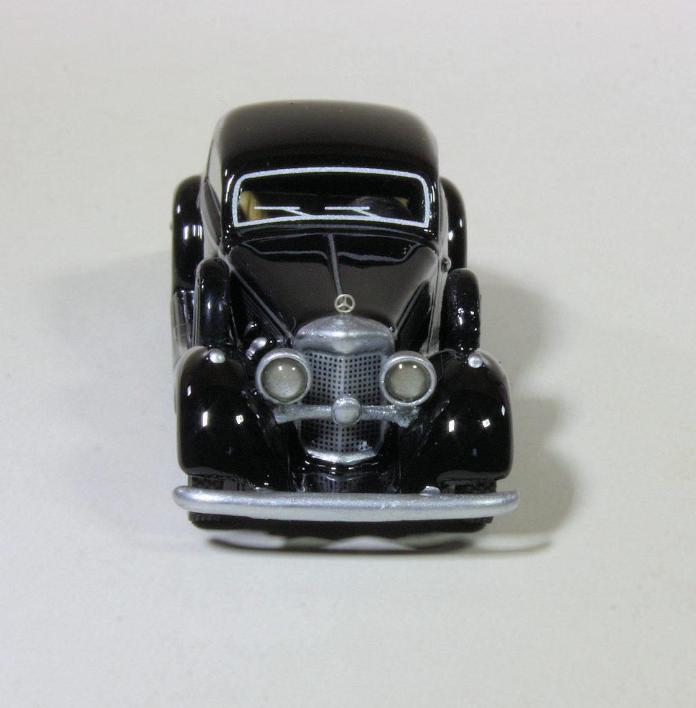 187 BOS Mercedes-Benz 540 K Sportcoupé voor