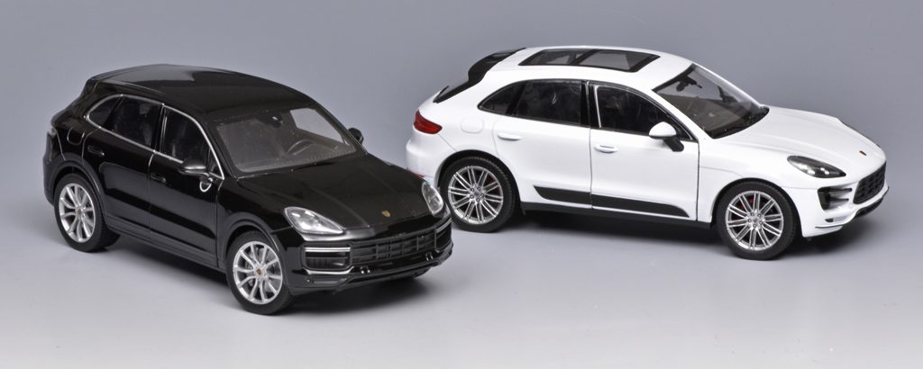 124 Welly Porsche Macan + Cayenne