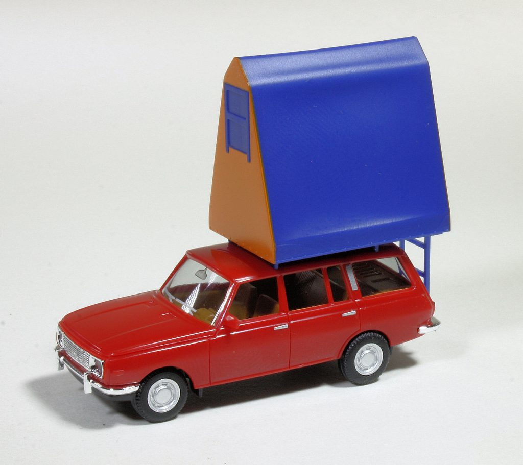 187 Herpa Wartburg 353 Tourist met tent opengeklapt