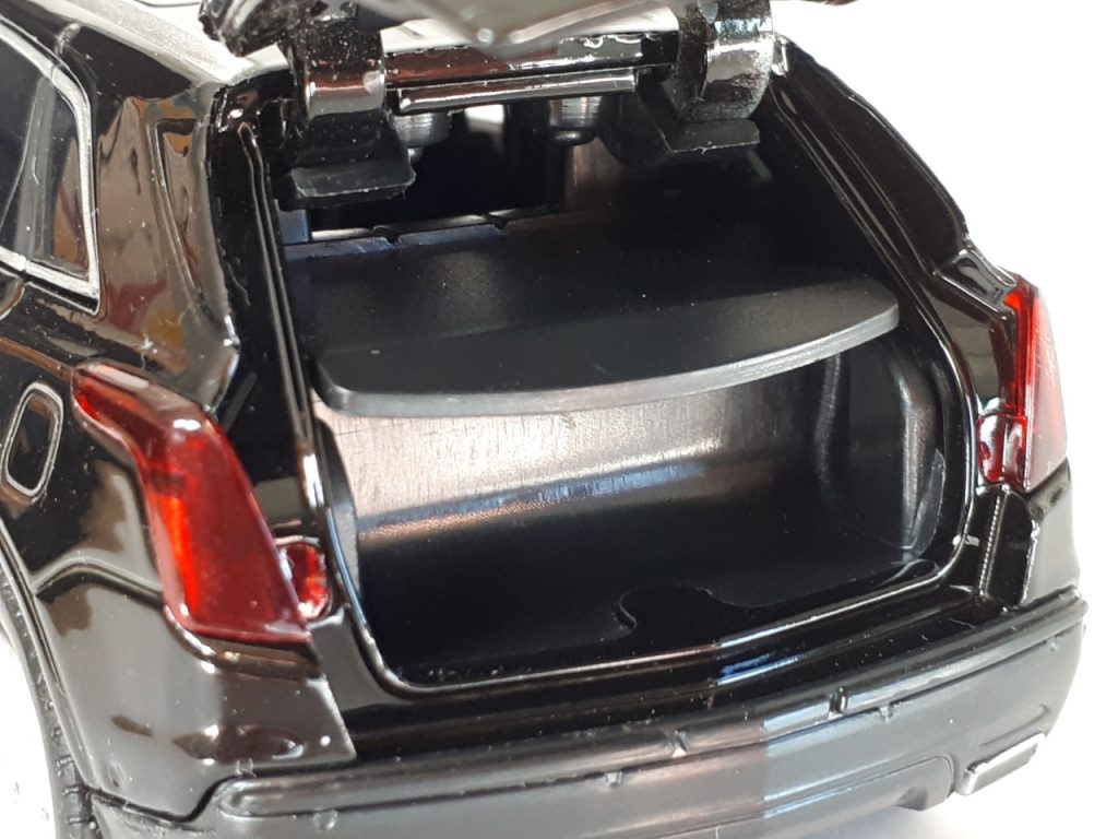 132 JackieKim Cadillac XT5 3.6 AWD koffer