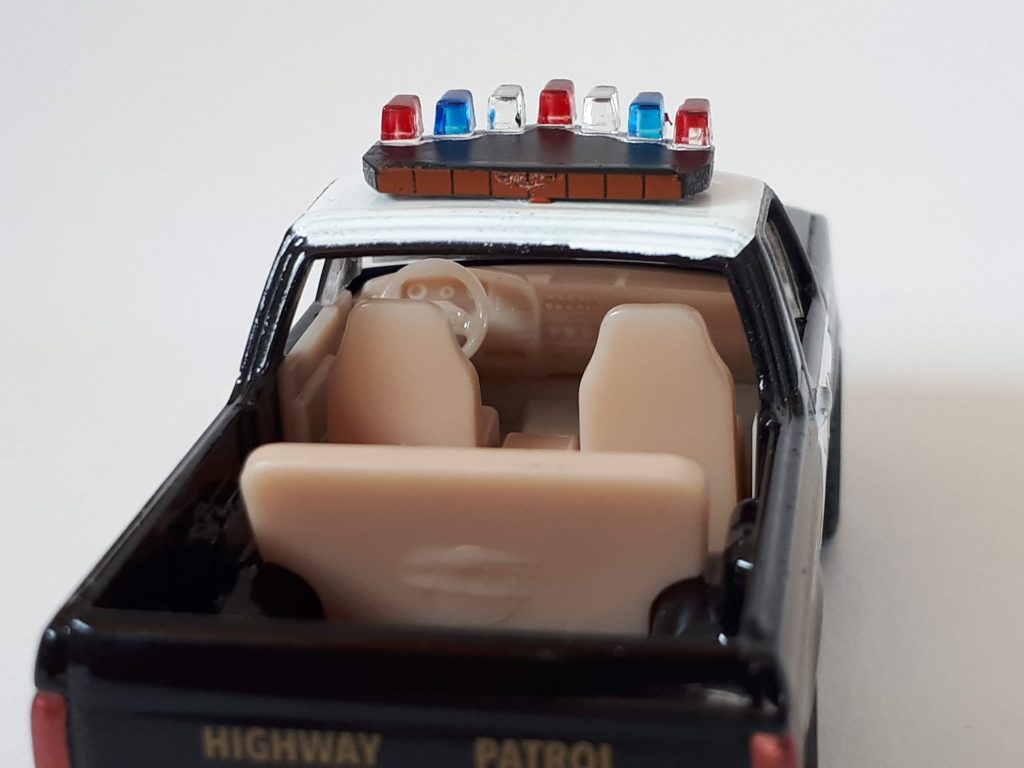 1;64 GreenLight Ford Bronco 4
