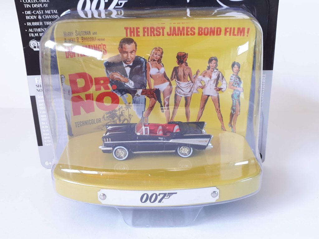 1;64 Johnny Lightning James Bond 4