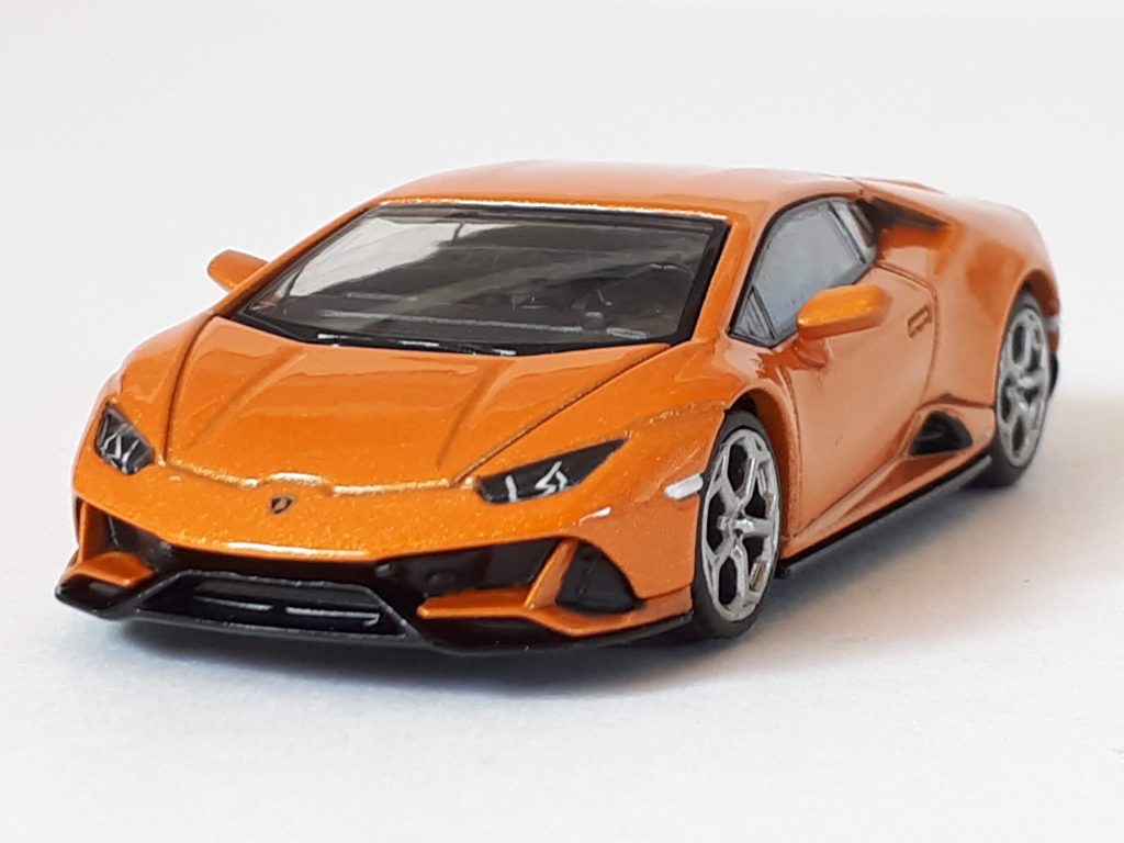 1;64 MiniGT Lamborghini Huracán Evo 4