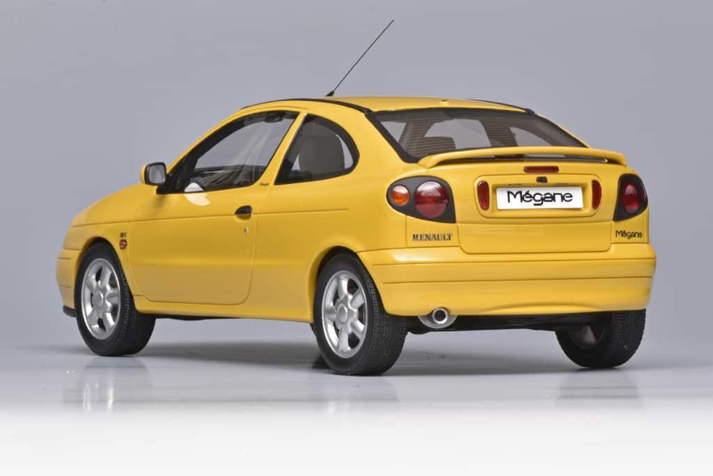 118 OttOmobile Renault Megane MkI Coupé 2 litre 16V (1999) achter