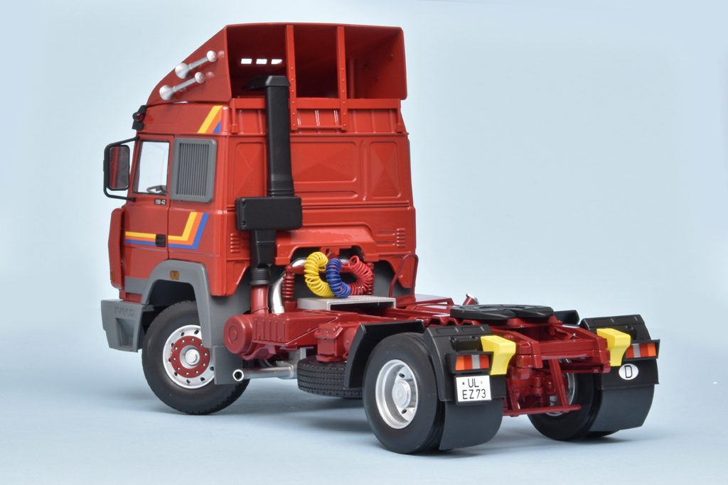 118 RoadKings Iveco Turbostar 190-42 achter