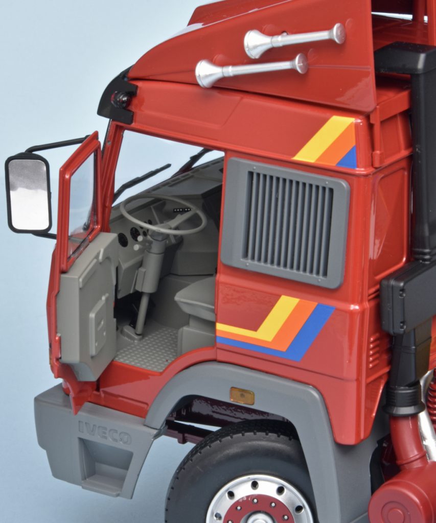 118 RoadKings Iveco Turbostar 190-42 interieur