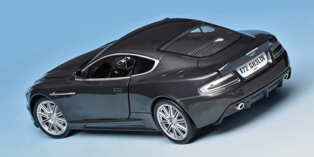 118 AW Aston Martin DBS 007 Quantum of Solace achter