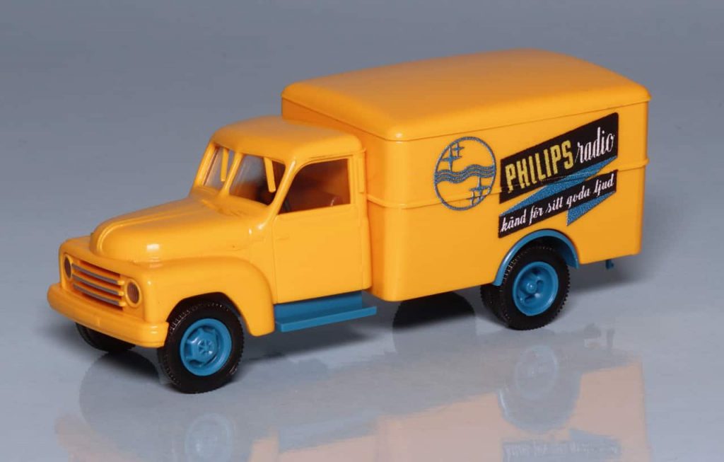 187 Brekina Hanomag L28 Philips (S)