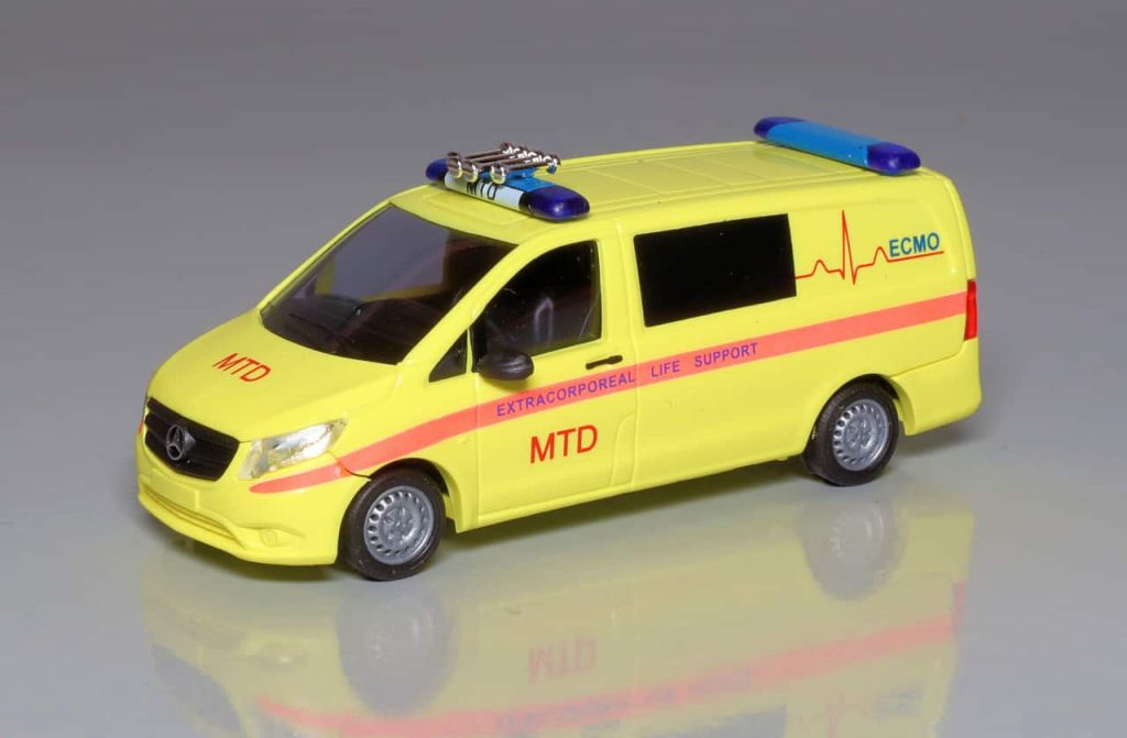 187 Busch Mercedes-Benz Vito Medizinische Transportdienst
