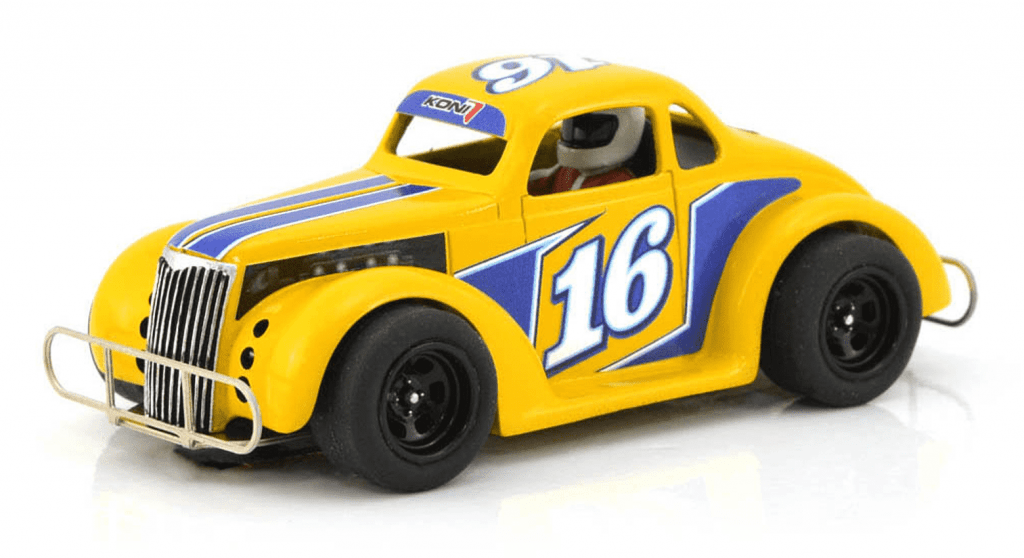 Penelope-Pitlane-Legends-1937-Chevy-coupe