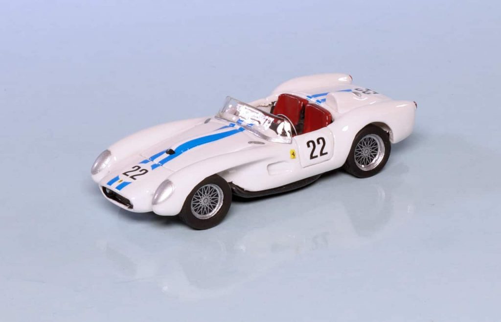 187 BoS Ferrari 250 Testa Rossa wit #22