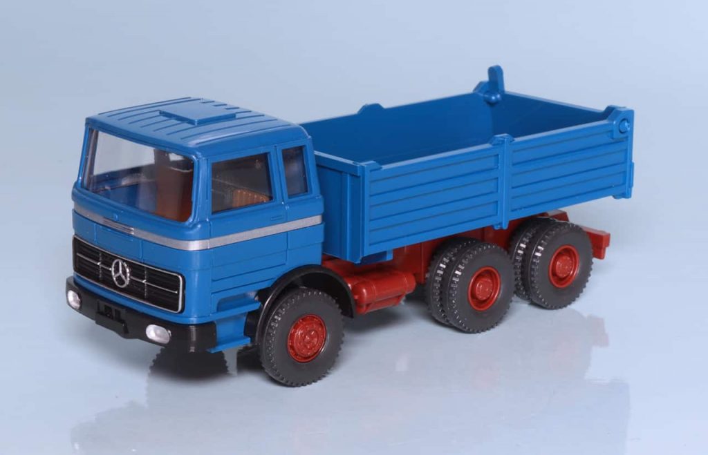 187 Wiking Mercedes-Benz Kubisch Kipper