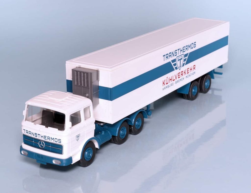 187 Wiking Mercedes-Benz Kubisch Transthermos