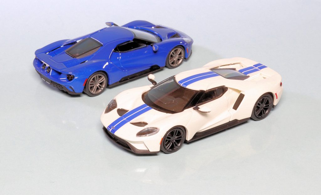 187 Minichamps Ford GT wit