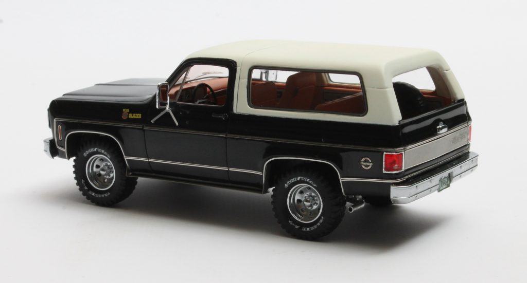 MX20302-383 chev blazer rear