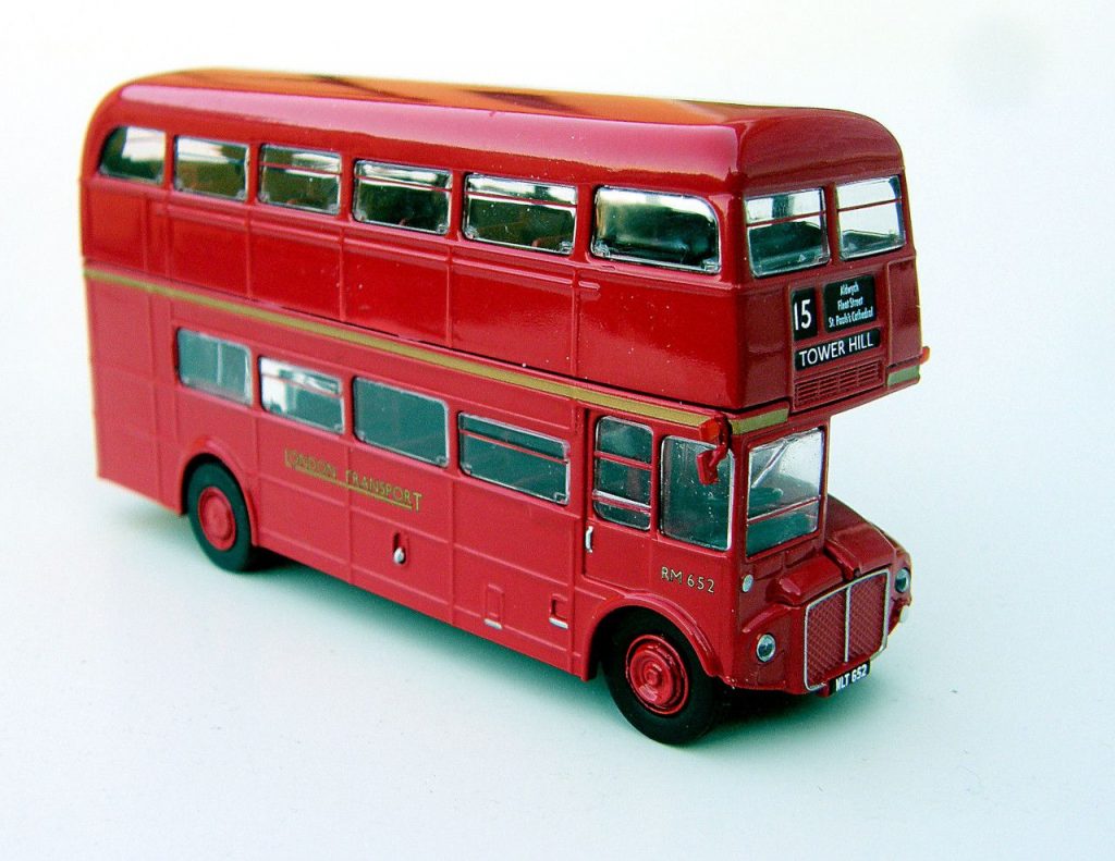 187 Brekina Routemaster achter