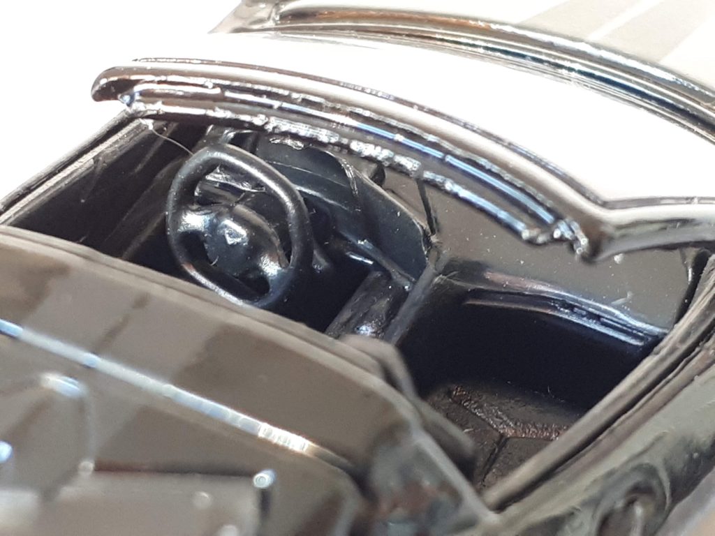 1;64 GreenLight Chevrolet Corvette Stingray 3