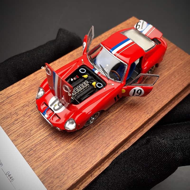 1;64 PGM Ferrari 250 GTO 1