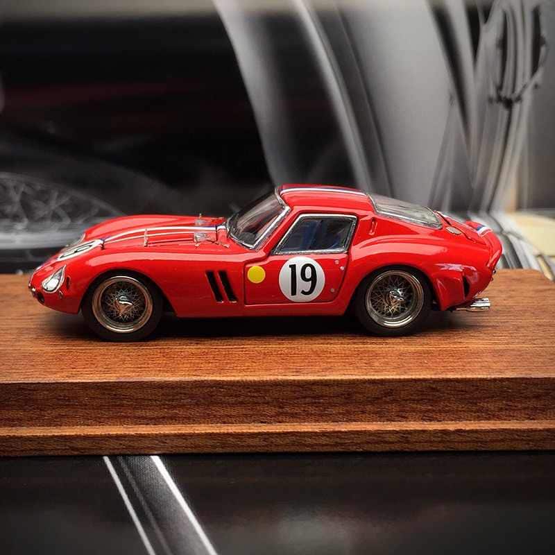 1;64 PGM Ferrari 250 GTO 2