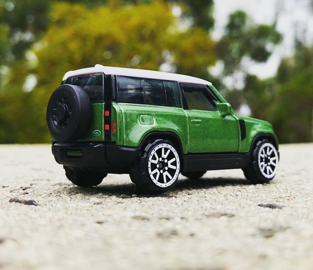 3-inch Majorette Land Rover Defender 90 2
