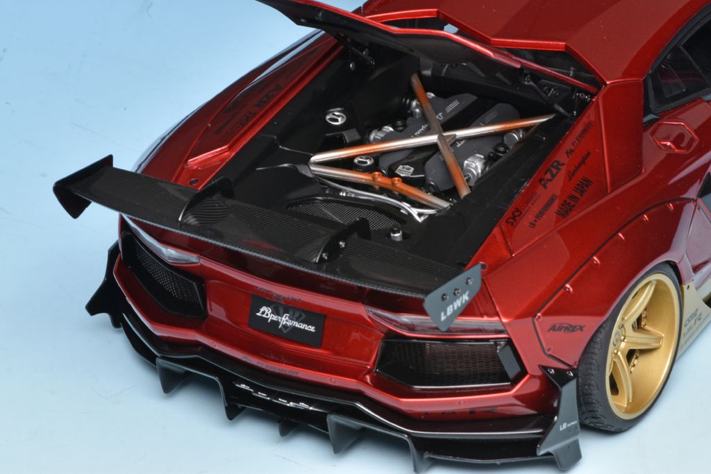 18AA-Lambo Aventador LB-works Liberty Walk Edition 2018_motor