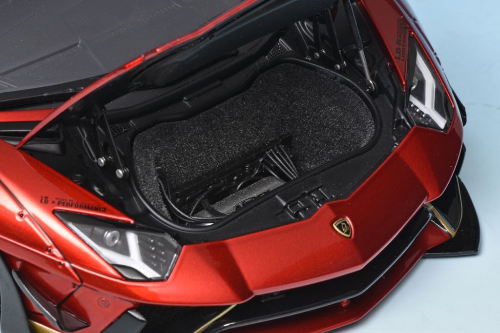 18AA-Lambo Aventador LB-works Liberty Walk Edition 2018_voor open