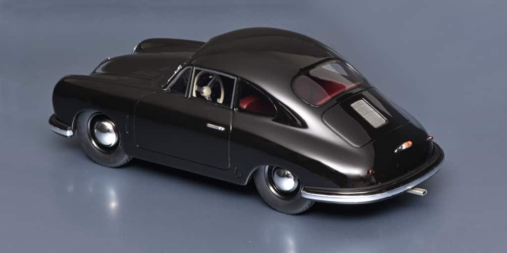 18Schuco ProR-Porsche 356 Gmünd Coupé_a h