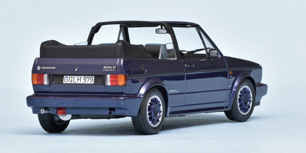 118 Norev Volkswagen Golf I cabrio Coast (1991) achter laag