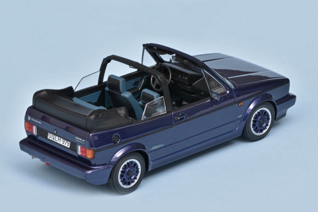 118 Norev Volkswagen Golf I cabrio Coast (1991) achter