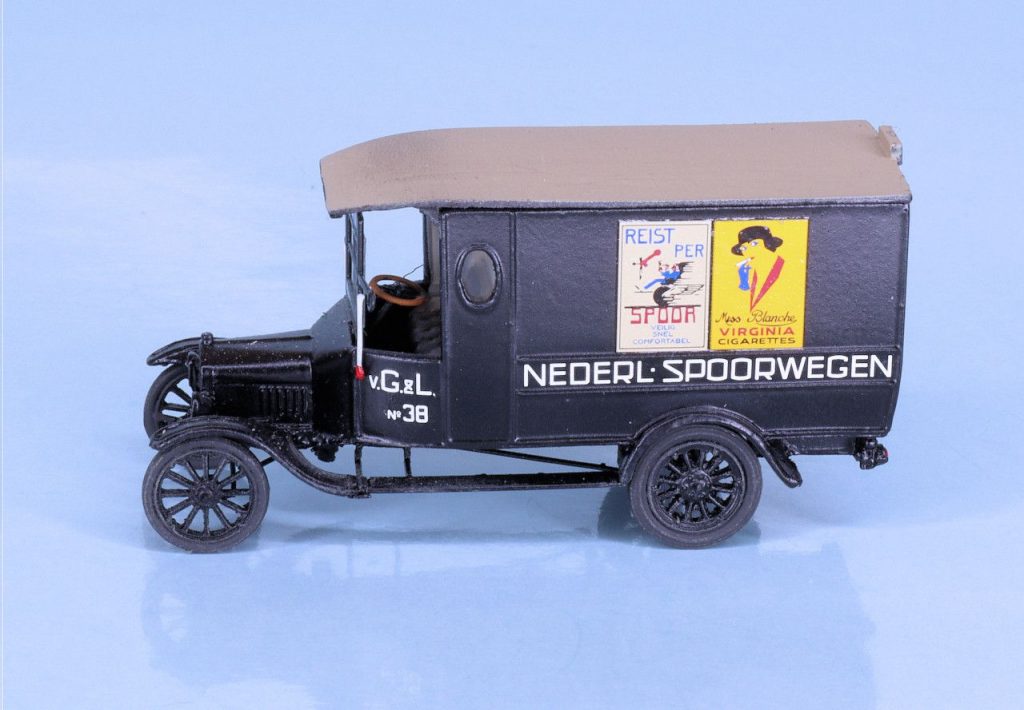 187 Artitec Ford TT opzij