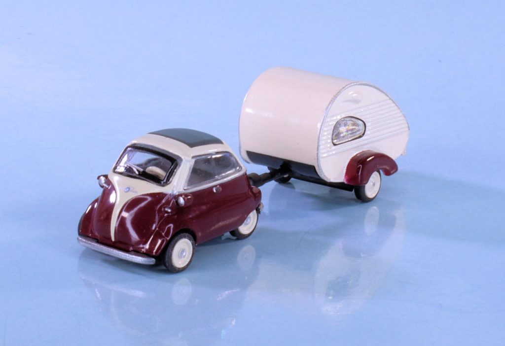 187 Schuco BMW Isetta met caravan