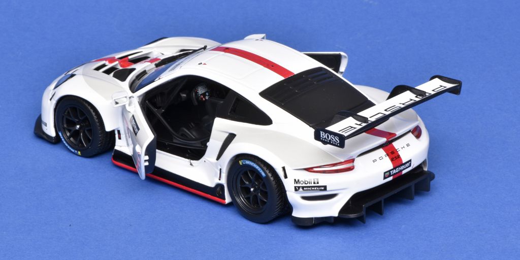 24Bburago-Porsche 911 RSR GT-3
