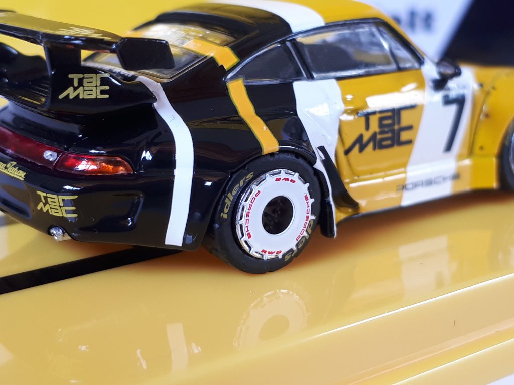 1;64 Tarmac Porsche RWB 993 6