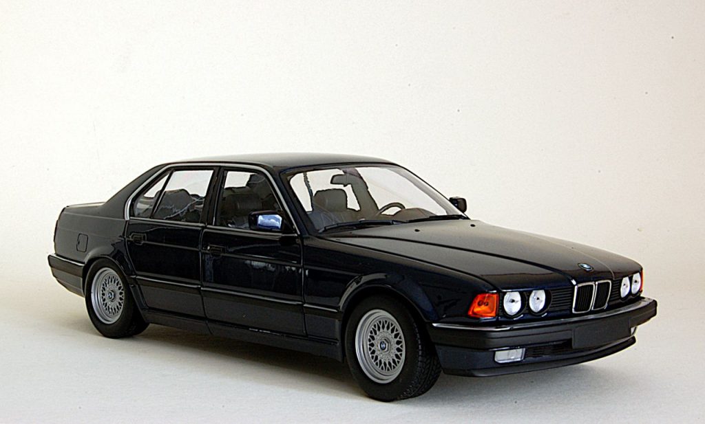 118 Minichamps BMW 730i E32