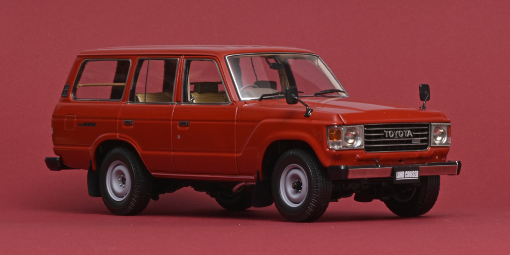 18Kyosho-Toyota Land Cruiser 60 1980_1