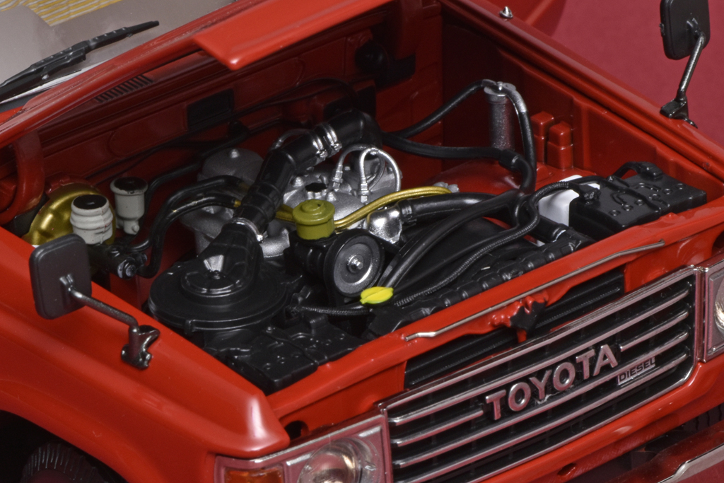 18Kyosho-Toyota Land Cruiser 60_5