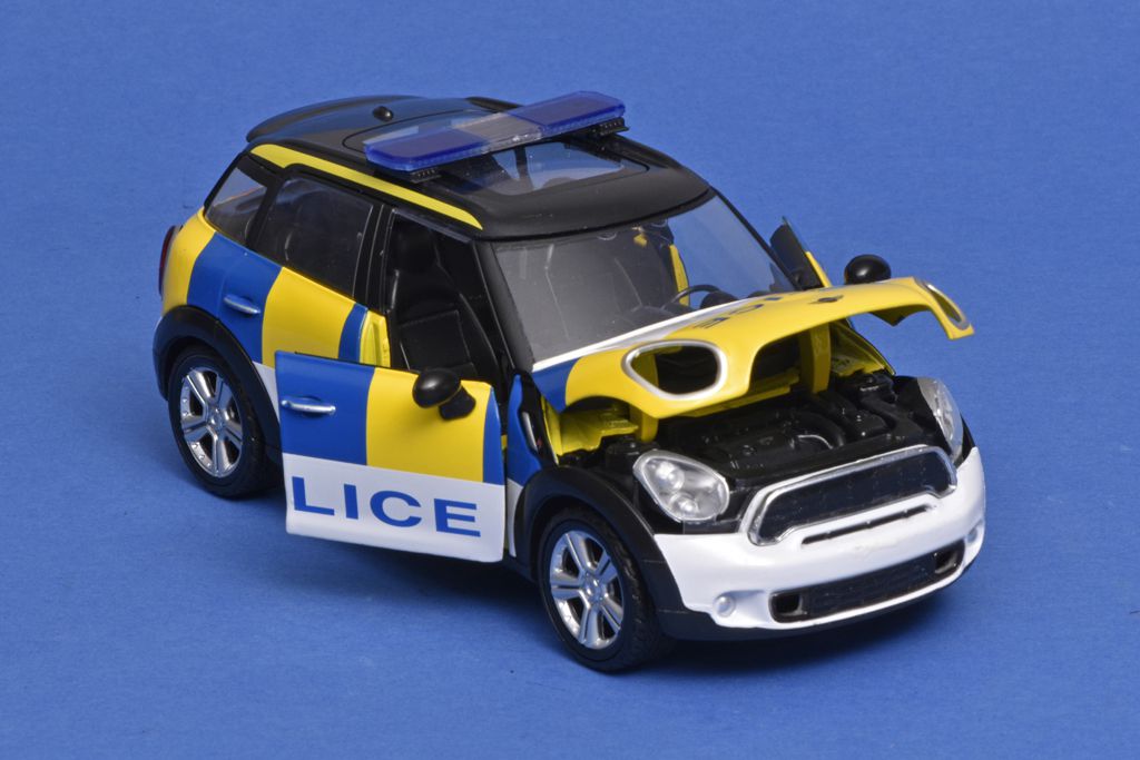 24MotorM-Mini Cooper S Countryman UK police_3