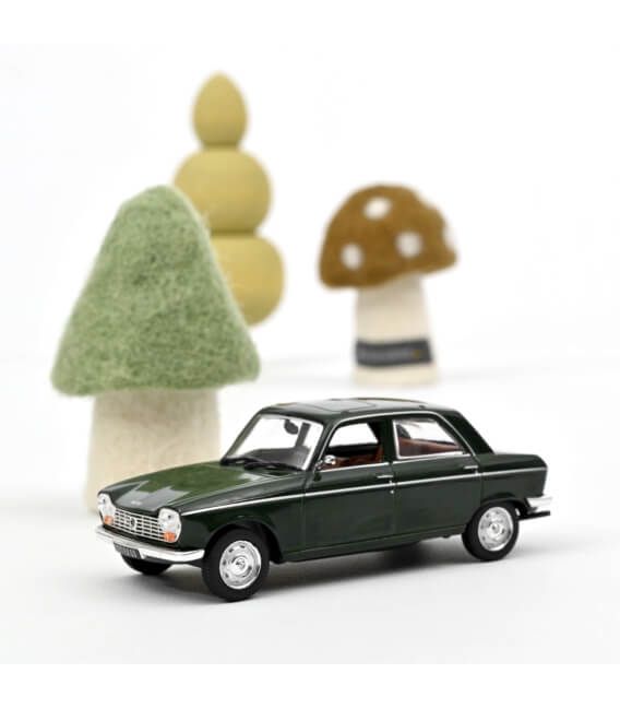 43Norev_Peugeot-204-1966-vert-antique_472415 (1)