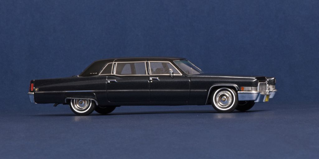 43matrix-Cadillac Fleetwood 75 limo 1970-1