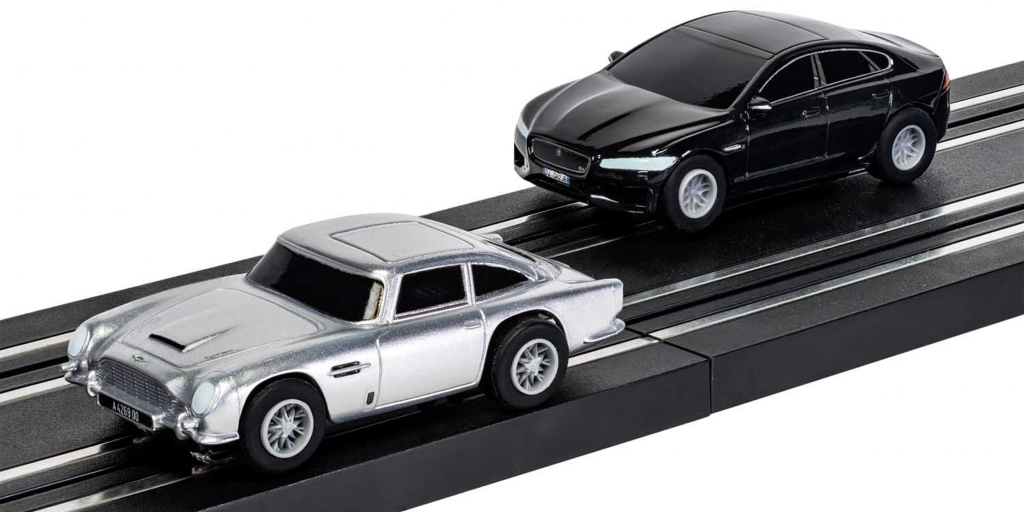 scalextric-james-bond DB5 en Jaguar XF 1