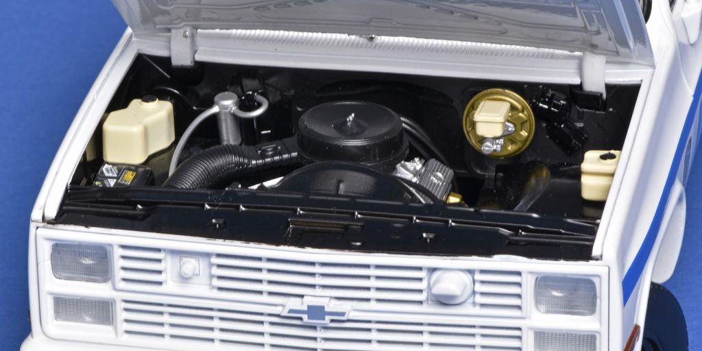 18Greenlight-Chevrolet CUCV M1008 NYPD 1984-3