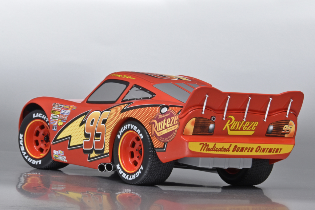 18Schuco-Lightning McQueen Cars 2006-2