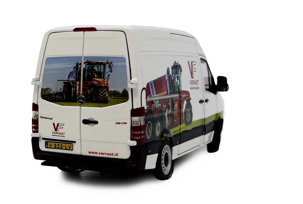 32MarGeModels-MB Sprinter-2