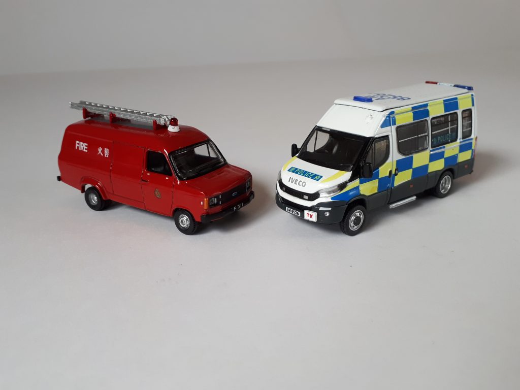 1;76 TINY Busjes