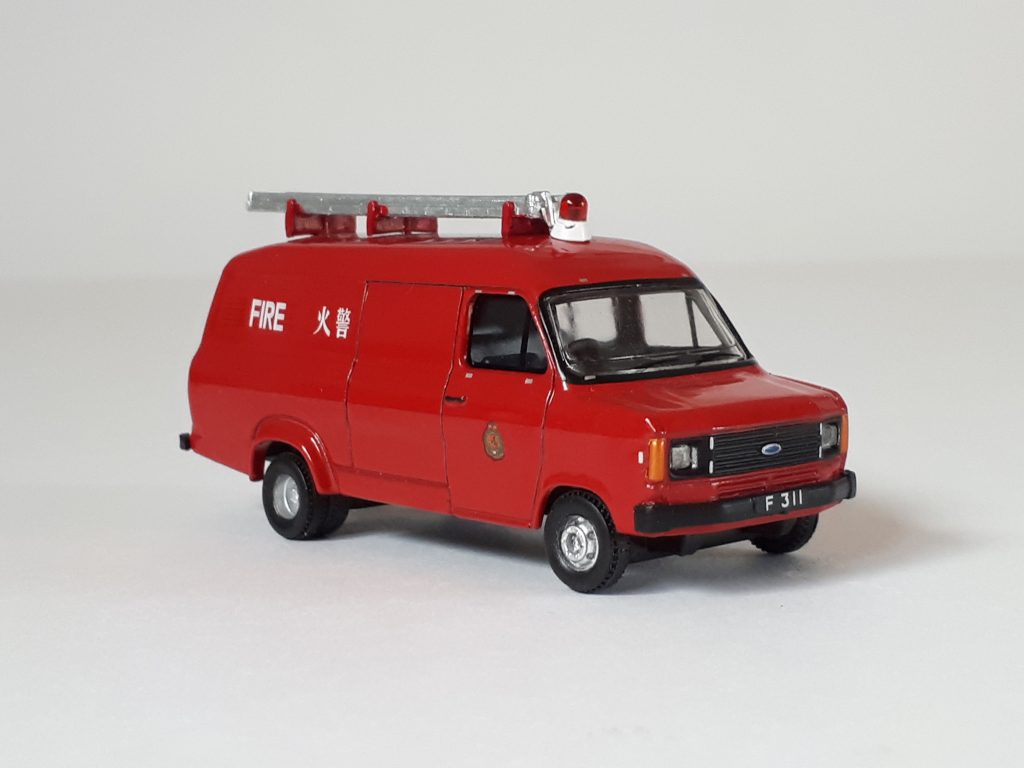 1;76 TINY Ford Transit 1