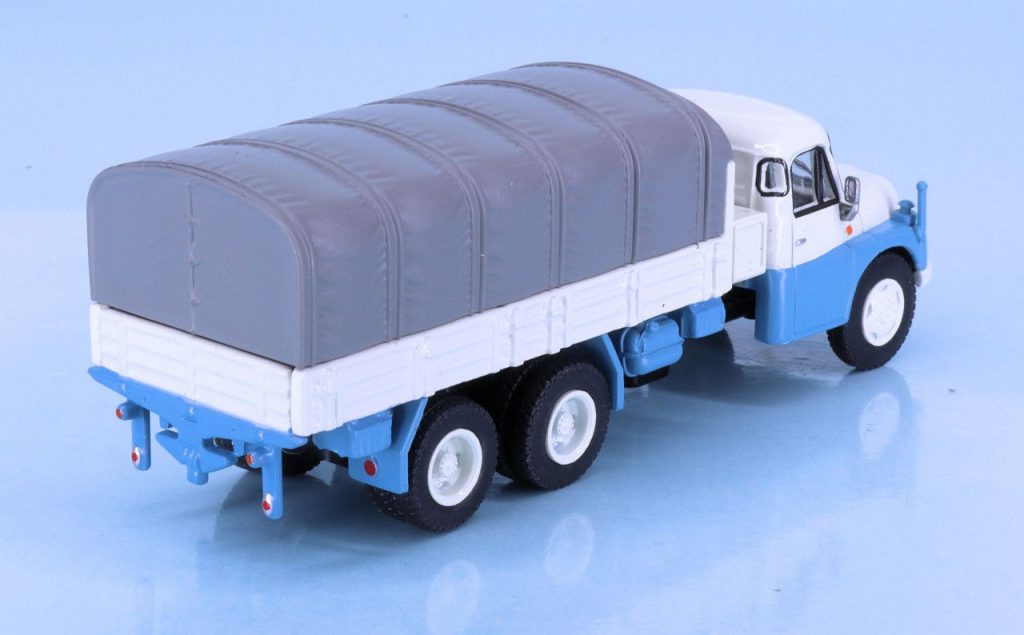 187 Schuco Tatra T 148 achter_compressed