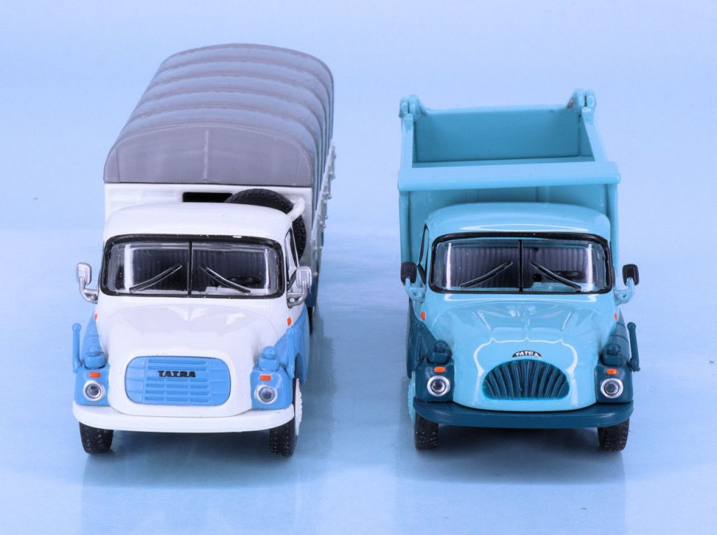 187 Schuco Tatra T 148 met Tatra T 138_compressed